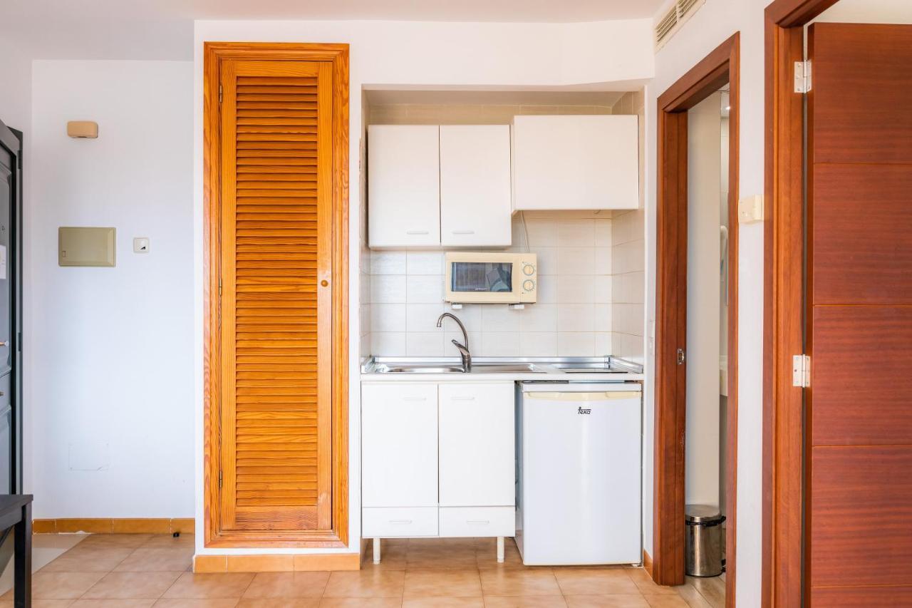 Apto Con Terraza 202 Кала Милор Екстериор снимка